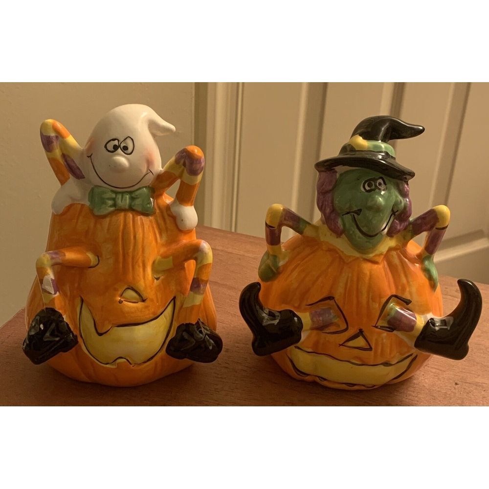 2 Halloween 6" Figurines Ghost Sitting In Pumpkin Jack-O-Lanterns & Silly Witch